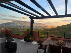 Bright apartment in the hills of Elviria